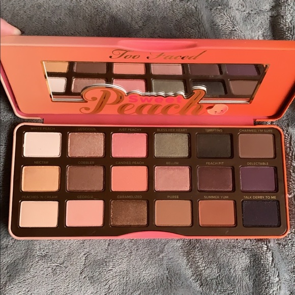 SOLD🍑Too Faced “Sweet Peach” Eyeshadow Palette - Picture 10 of 10